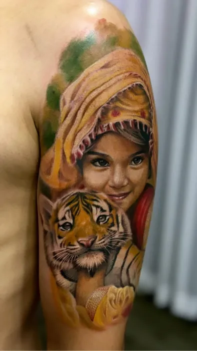 ลายผู้หญิงและเสือ งานสี