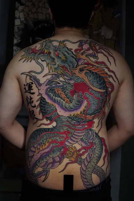 เต็มหลังลายมังกร
